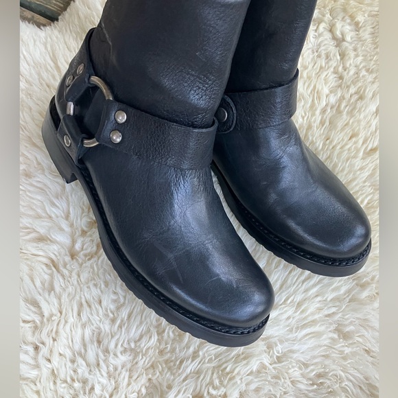 NWOB Frye Veronica Flex Harness Boots in Black Sz 8.5. - Picture 6 of 15